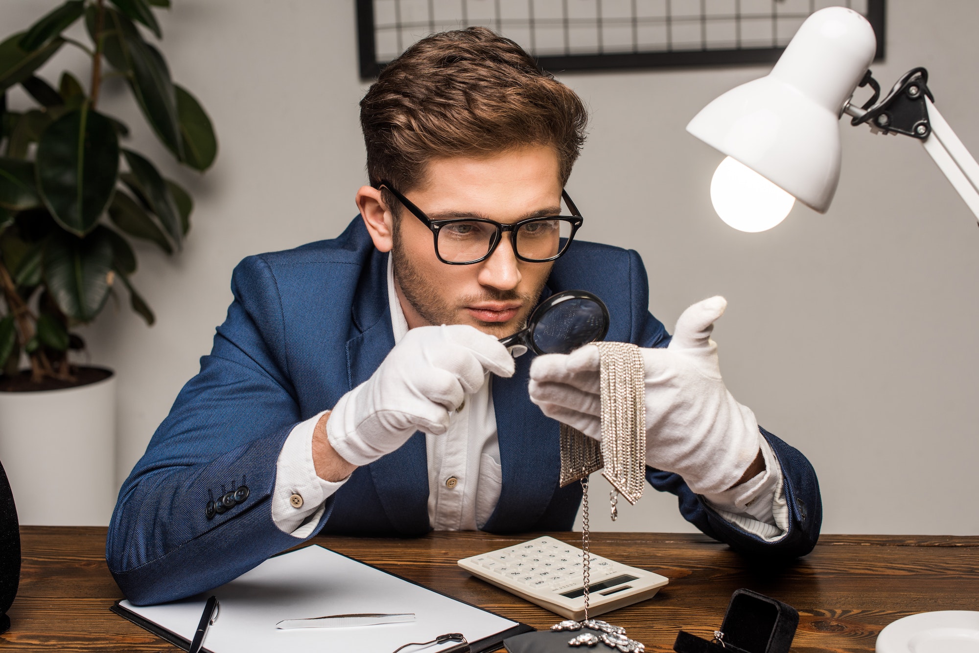 Voici comment faire estimer vos bijoux anciens