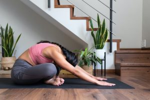 5 exercices essentiels de Yoga pour assouplir votre bas du dos