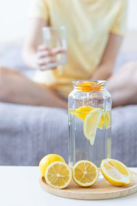 Les trésors cachés de l'eau citronnée