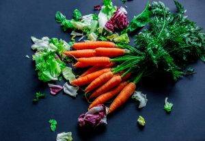 Ne jetez plus vos fanes de carottes : 8 recettes faciles