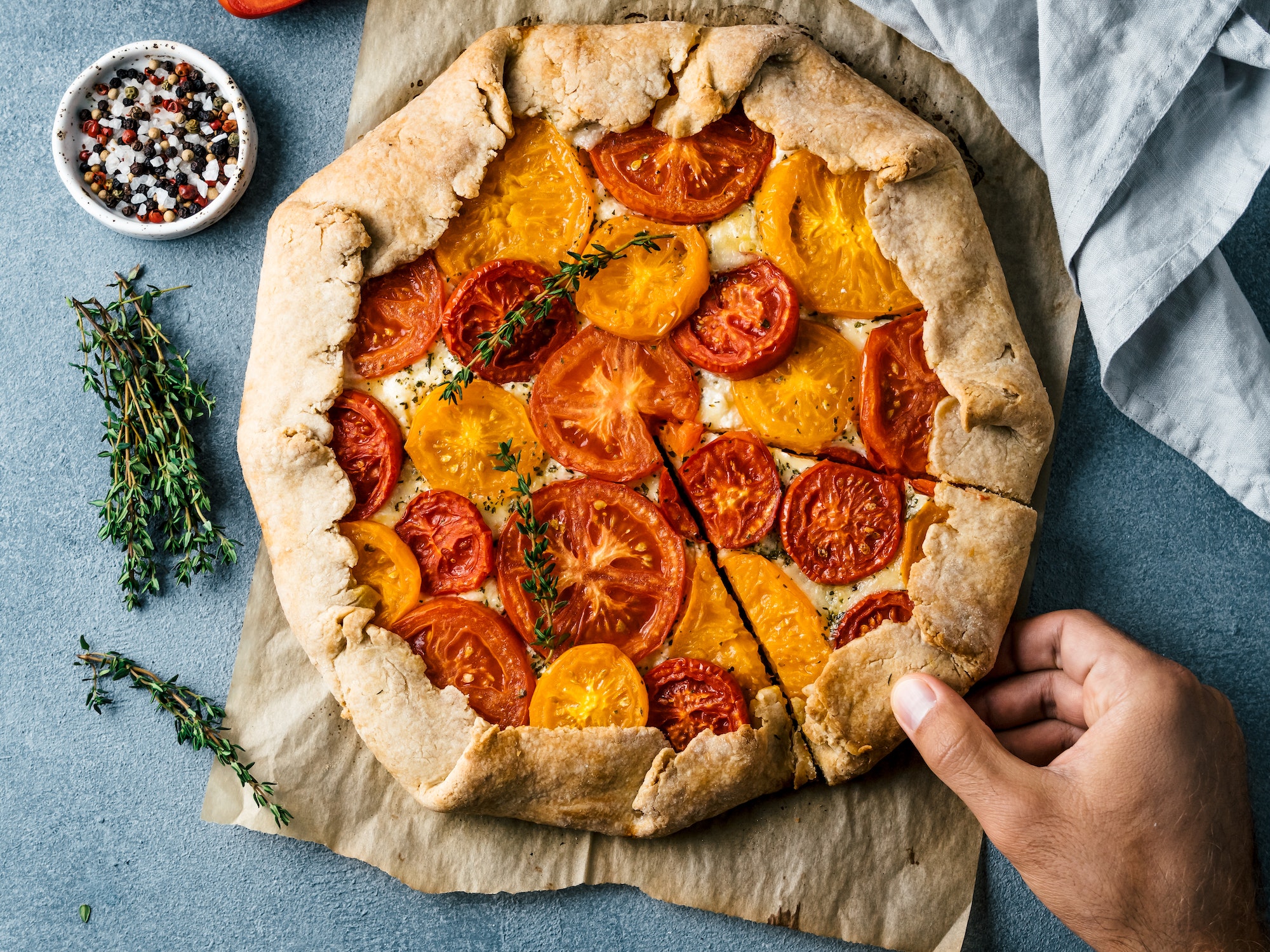 Cinq recettes savoureuses à concocter avec les trésors aromatiques de votre jardin