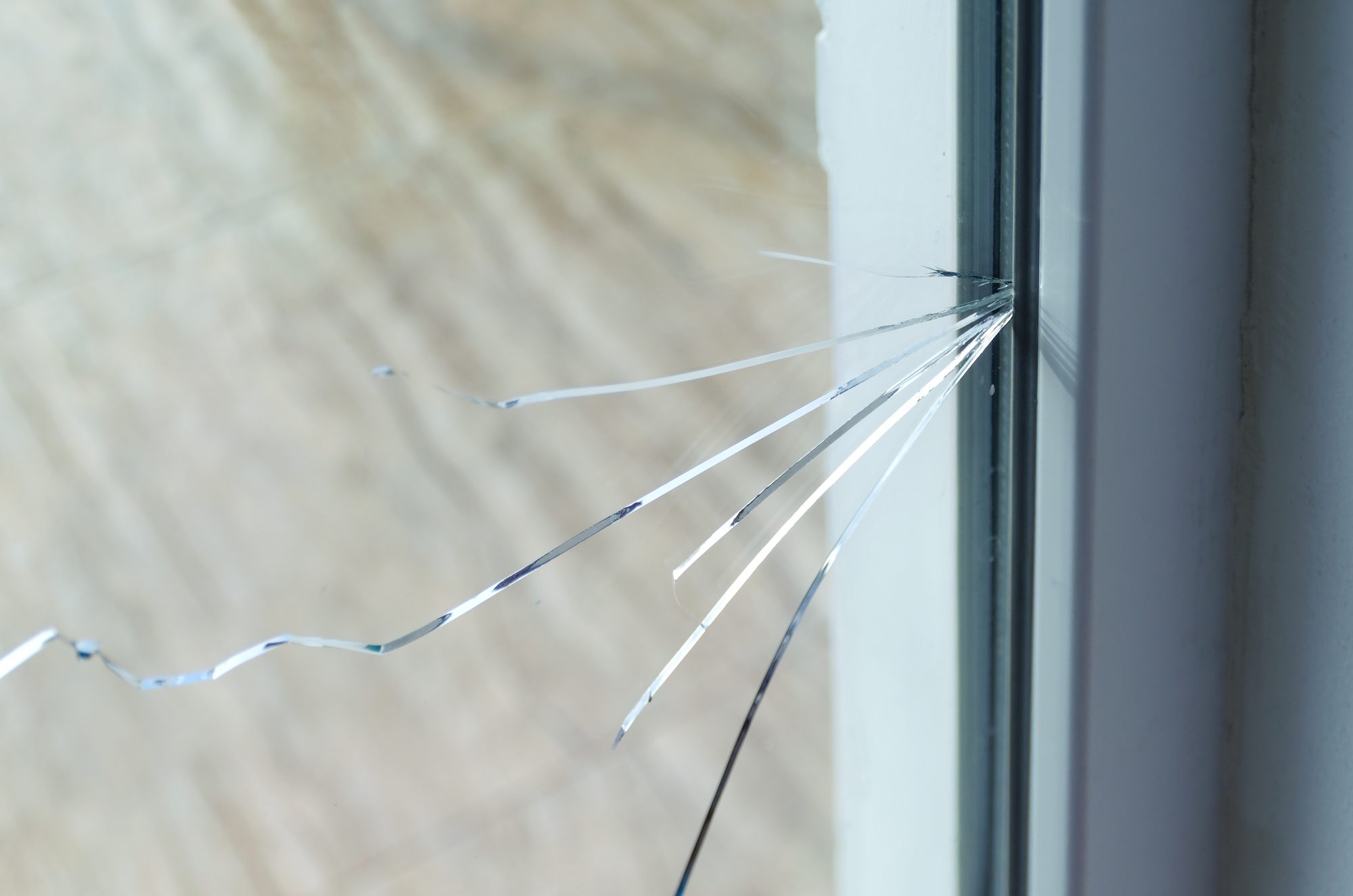 Voici les astuces incroyables pour supprimer les rayures du verre !