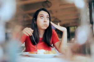 5 astuces Infaillibles pour épicer vos dîners entre amis