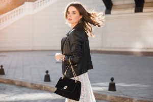Êtes-vous conscient(e) de l'impact de votre sac sur votre image ?