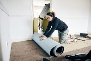 Tapis sans sous-tapis ? Voici pourquoi vous faites une grave erreur !