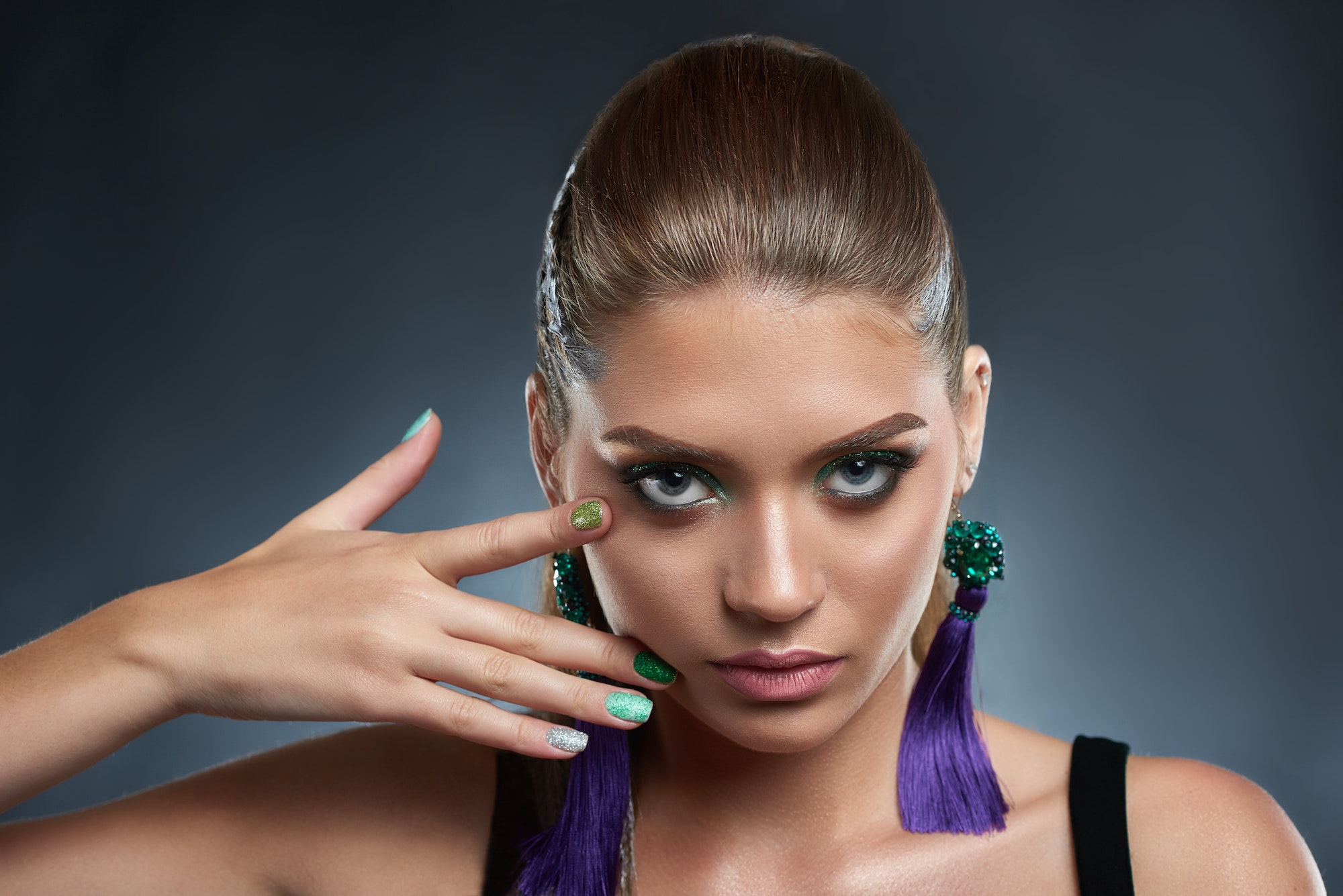 Voici les teintes de vernis à ongles incontournables de l'automne