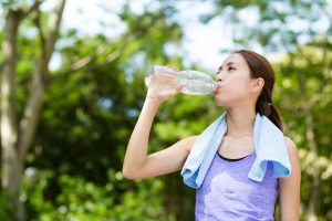 Voici pourquoi il faut éviter de réutiliser les bouteilles d'eau en plastique