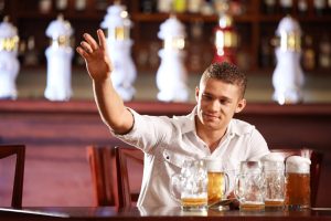 Voici les raisons pour lesquelles l'alcool nous rend ivre