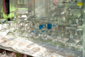 Le secret technique pour préserver vos verres à vin au lave-vaisselle