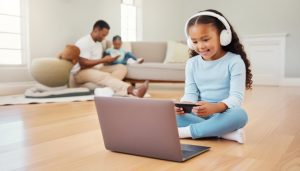 Réseaux sociaux et temps d'écran des jeunes : comment gérer leur utilisation pour un équilibre optimal